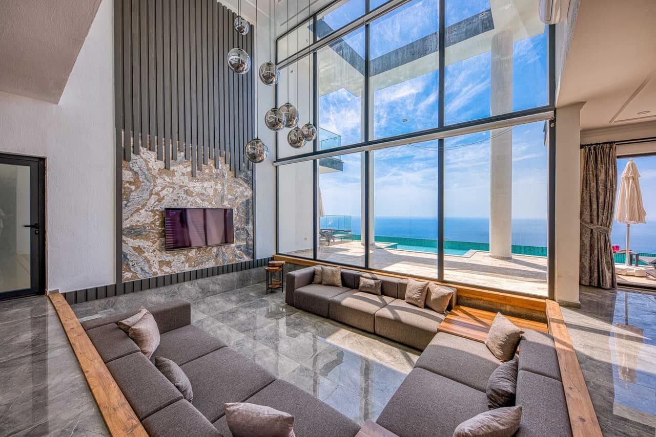 Oceanfront Villa in Dorado Beach, 2/6