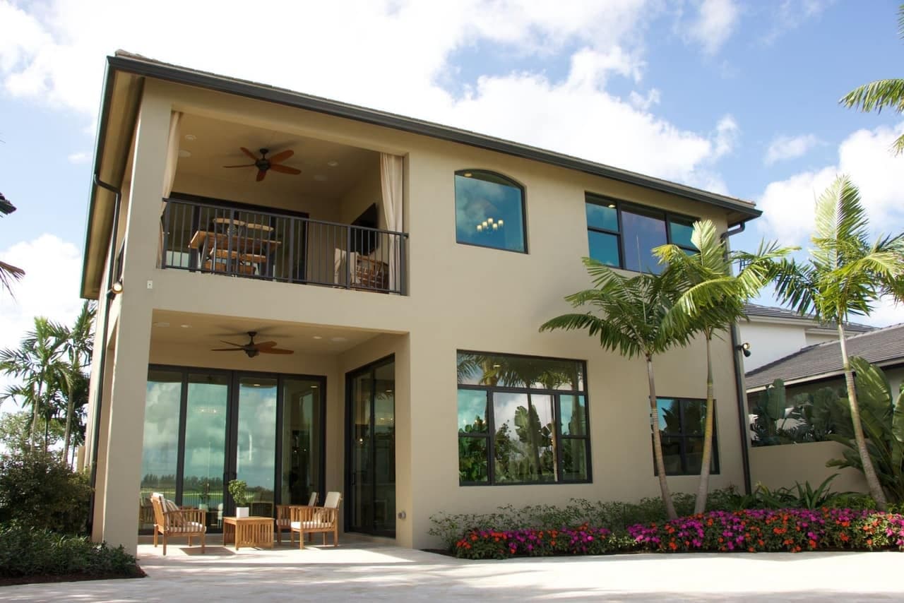 Casa familiar con piscina en Boquerón